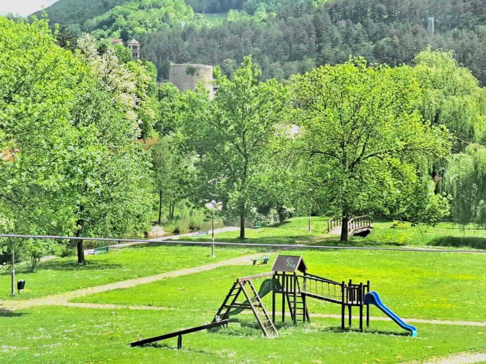 Bed and Breakfast Sobe Zizi Jajce Exterior foto